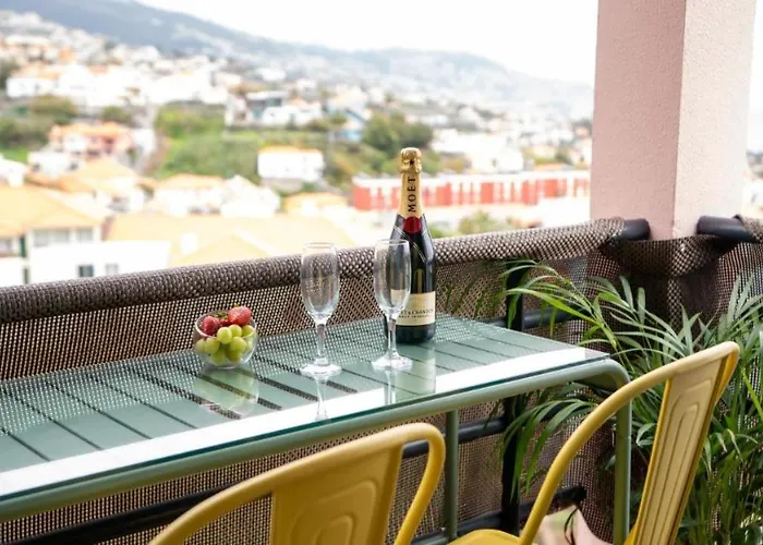 Starry View Chalet Funchal (Madeira)
